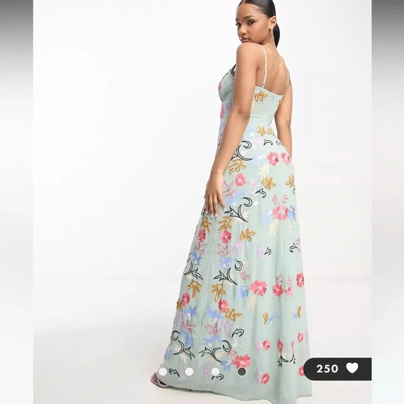 Maya Deluxe embellished dress size 2 NWT - Picture 4 of 10